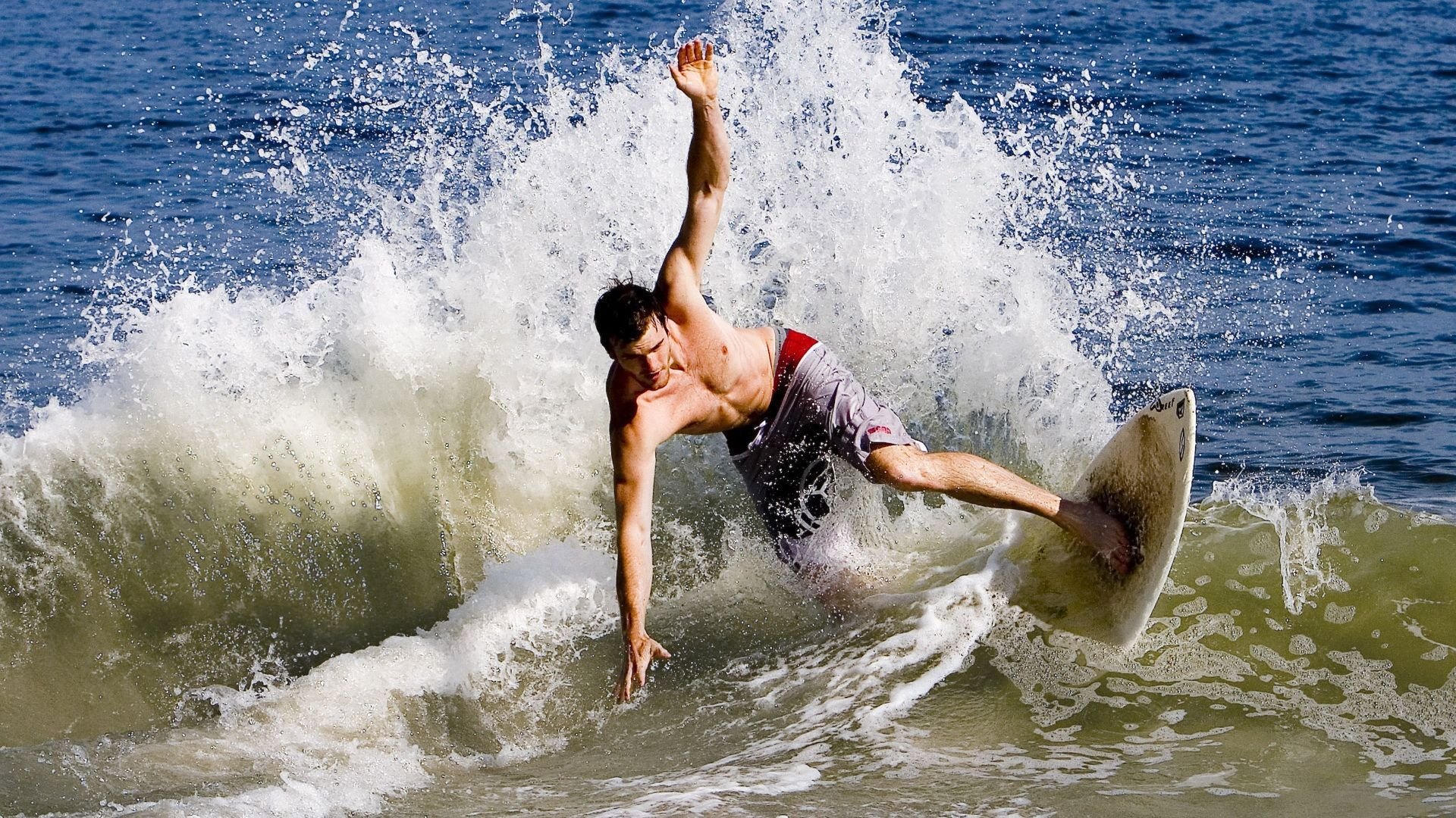 _快船迎战劲敌,团结一心争取每一场胜利_,快船队的比赛