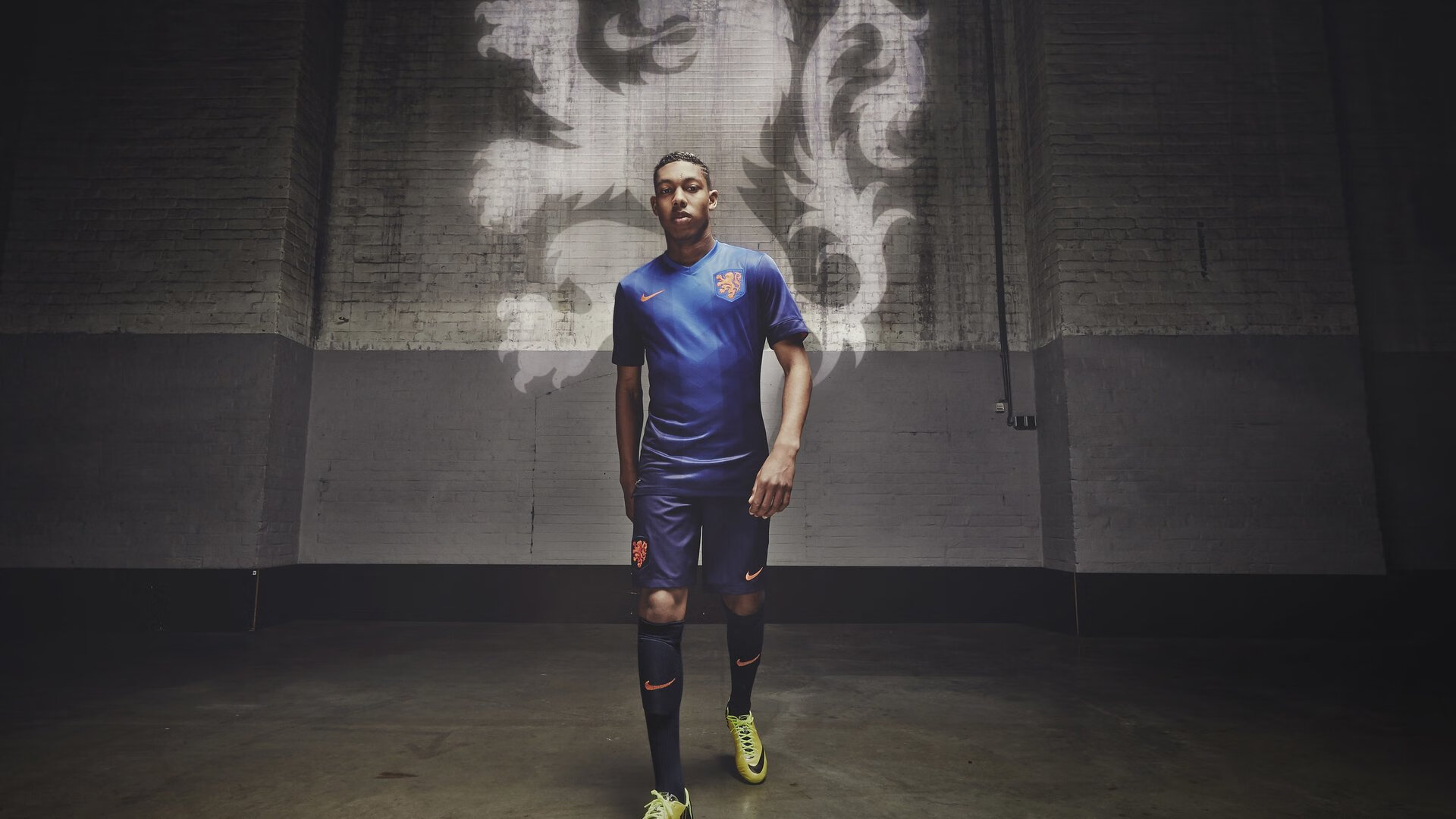 9游电竞站-快船与知名插画家合作，推出“城市球员”艺术系列，快船球员合照